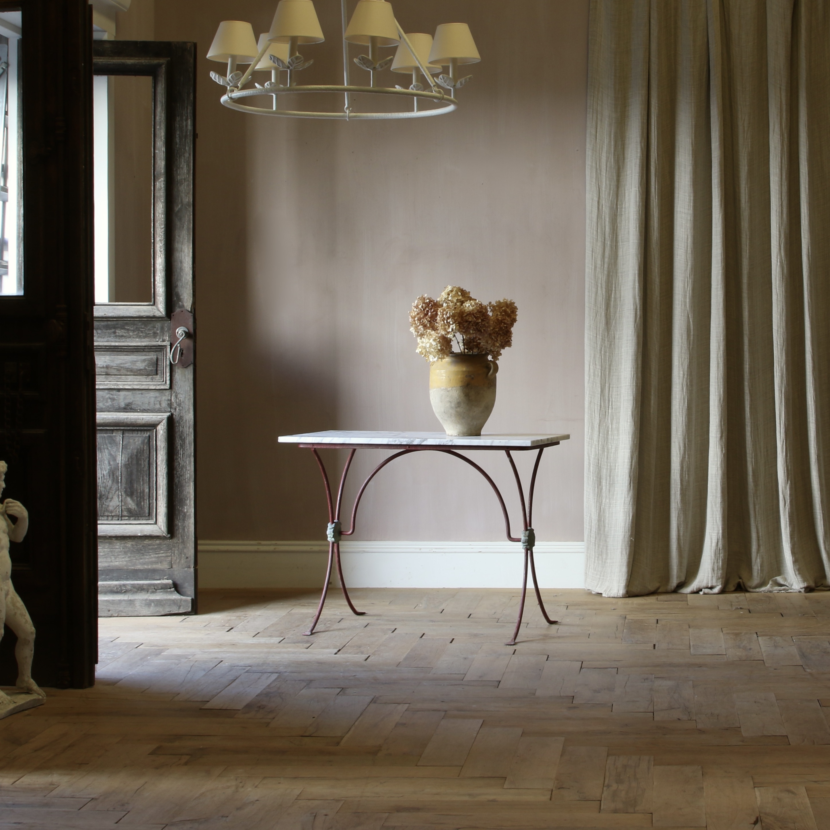 150-10 - French Patisserie Table